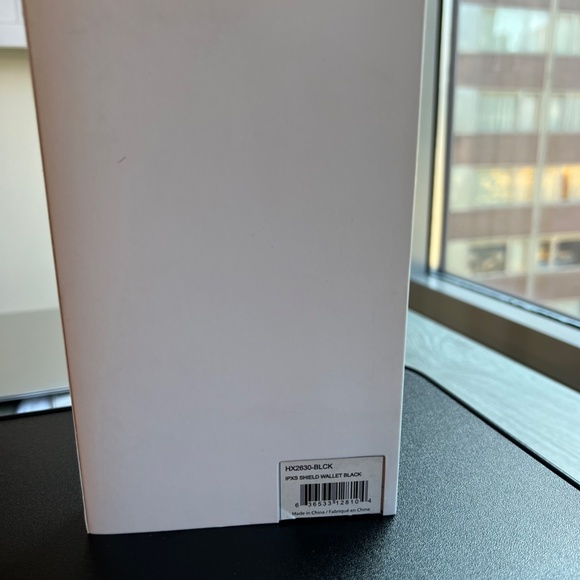 Hex Black Leather Shield Wallet for iPhone Xs NIB - Picture 4 of 4